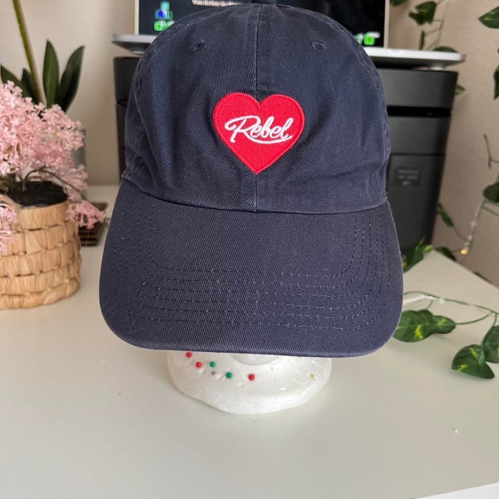 Brandy Melville Blue Red Rebel Heart Hat